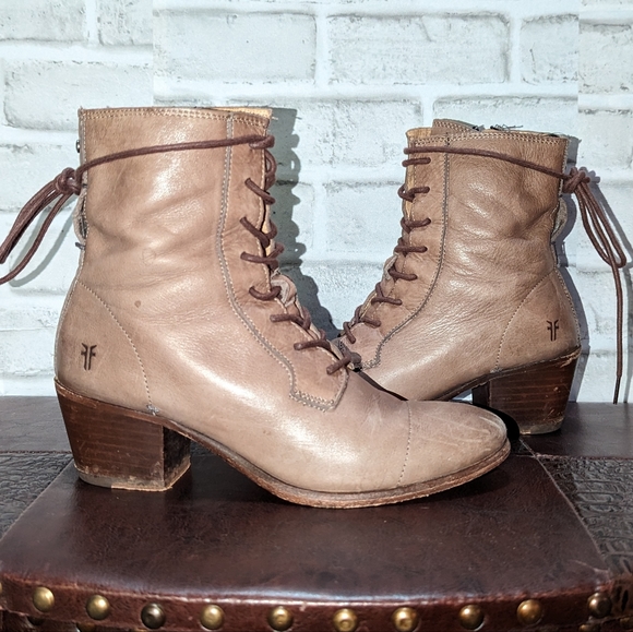 Frye Courtney Tan Brown Antique Style Lace Up Boots size 7 - Picture 8 of 14